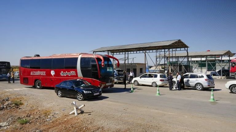 Soueïda : Le point de passage de Matouna voit son trafic augmenter