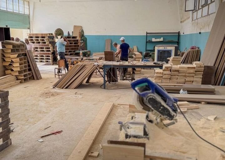 Raqqa : 5 000 nouveaux bancs scolaires produits par la direction de l&rsquo;Éducation
