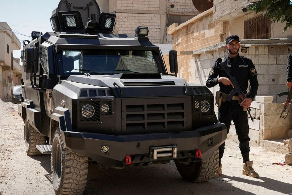 Alerte sécuritaire à Al-Sanamayn dans la province de Deraa après la mort de trois membres des services de sécurité