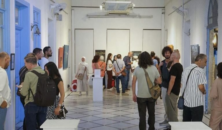 Une exposition du peintre Majed Sabouni à Damas retrace son parcours artistique