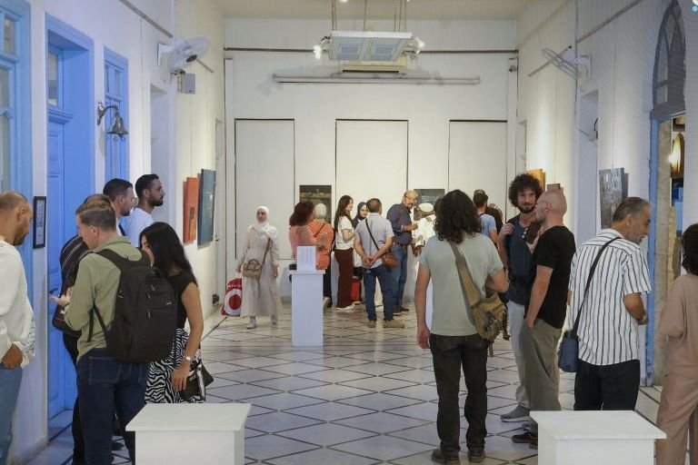 Une exposition du peintre Majed Sabouni à Damas retrace son parcours artistique