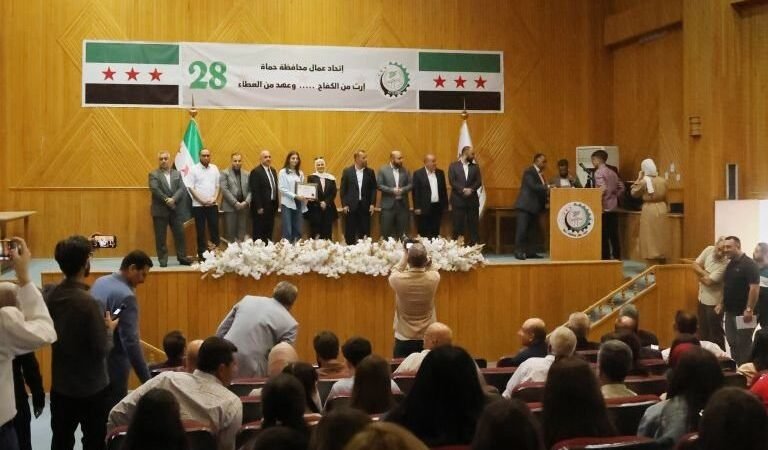 Hama : le syndicat des travailleurs honore plus de cent étudiants brillants