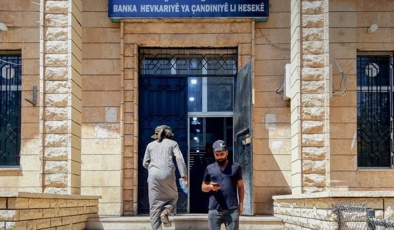 Hassaké : poursuite du versement des dus aux agriculteurs pour la récolte de blé