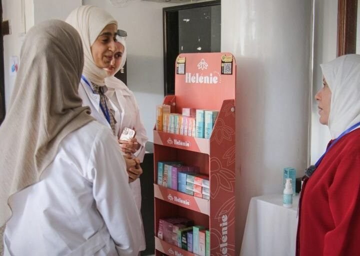 Les étudiants en pharmacie de l&rsquo;Université de Hama lancent un camp de formation pratique