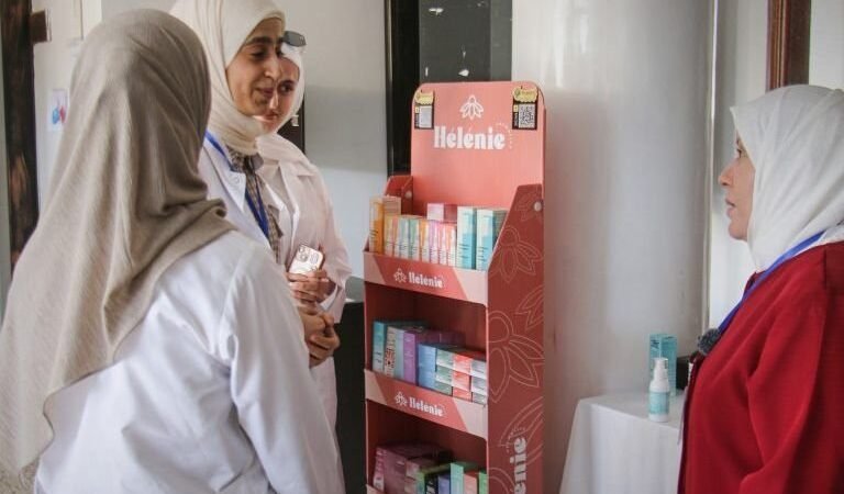 Les étudiants en pharmacie de l&rsquo;Université de Hama lancent un camp de formation pratique