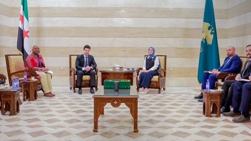 La diplomatie syrienne discute avec l’OIM des modalités de retour volontaire des réfugiés