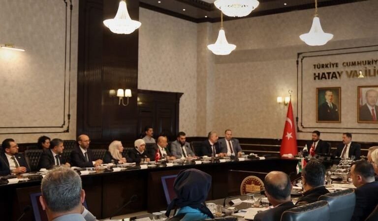 Le gouverneur d&rsquo;Idleb en visite à Hatay pour renforcer la coopération