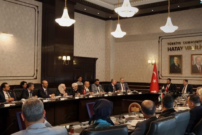 Le gouverneur d&rsquo;Idleb en visite à Hatay pour renforcer la coopération